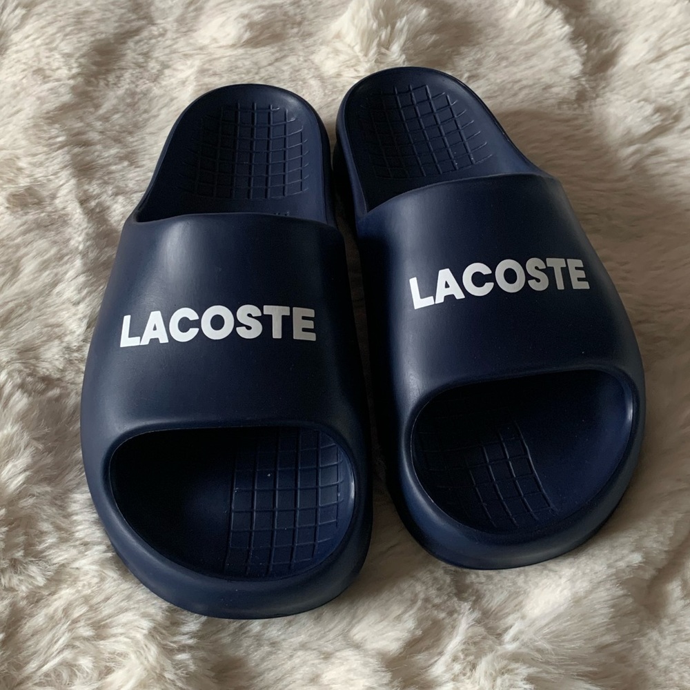 NEW Lacoste Serve Slide, Size 7